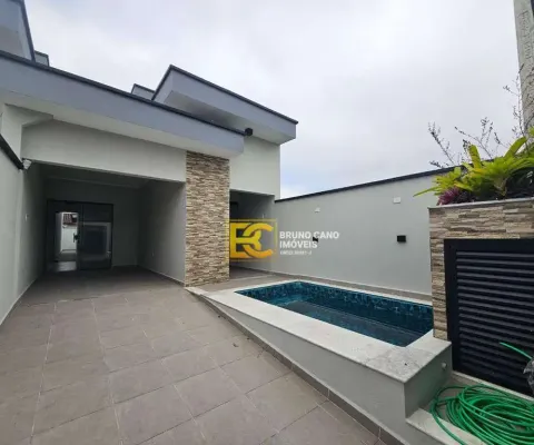 Casa térrea 2 quartos com piscina e churrasqueira em peruíbe