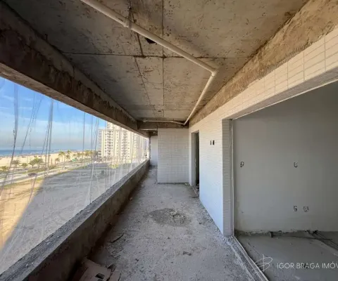 Belíssimo apartamento, à 50m do mar e lazer completo