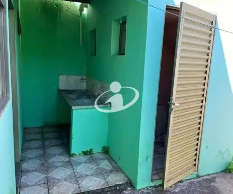 Casa com 2 quartos para alugar no Daniel Fonseca, Uberlândia 