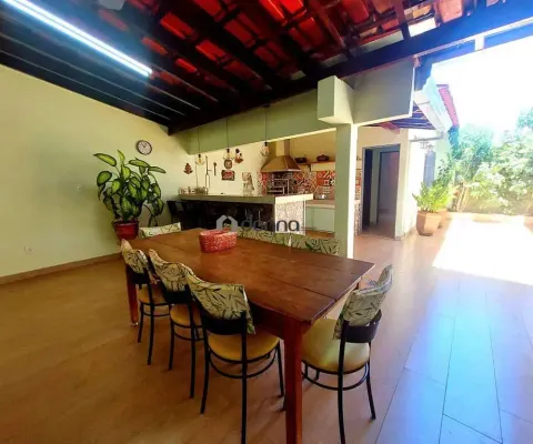 Casa com 4 quartos à venda na Rua Maria Cunha de Oliveira, Jardim Induberaba, Uberaba