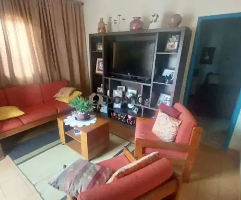 Casa à venda, 2 quartos, 1 suíte, 10 vagas, nossa senhora da abadia - uberaba/mg