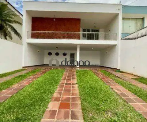 Casa espaçosa com 3 quartos e 6 vagas na área central de uberaba.