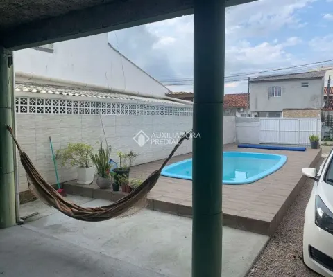 Casa com 3 quartos à venda na dos Copos-de-Leite, 35, Barra do Aririú, Palhoça