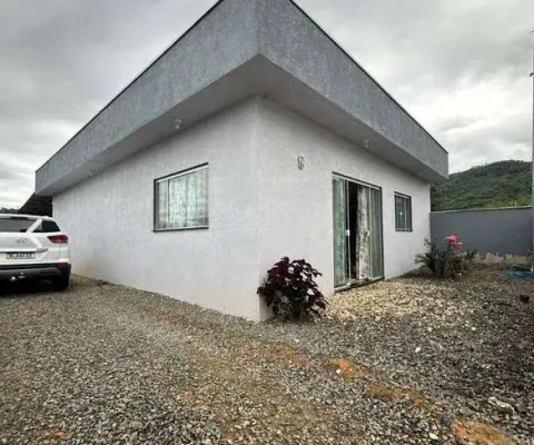 Excelente oportunidade: casa ampla com terreno generoso e lote adicional para construção