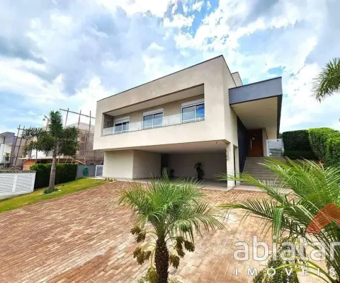 Casa de 3 dormitórios com 541m² e vaga para 6 carros - granja viana
