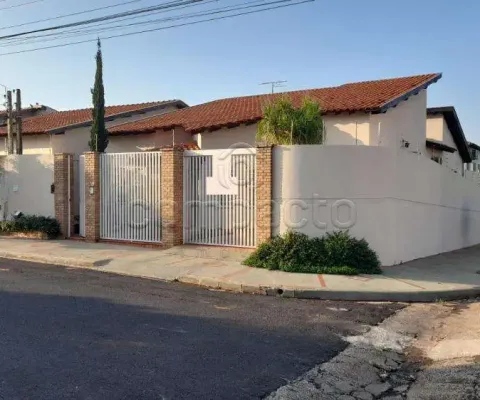 Casa com 3 quartos à venda no Jardim Marilú, Mirassol 