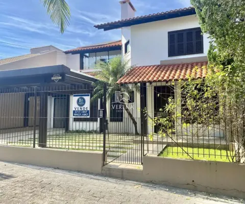 Casa com 3 quartos à venda na Rua Davi Canabarro, 65, Santo Inácio, Santa Cruz do Sul