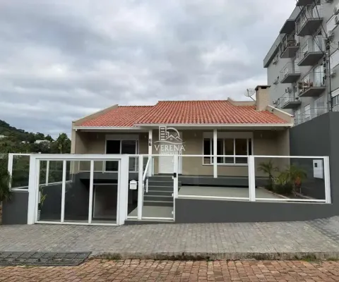 Casa com 3 quartos à venda na Rua Capitão Jorge Frantz, 275, Centro, Santa Cruz do Sul