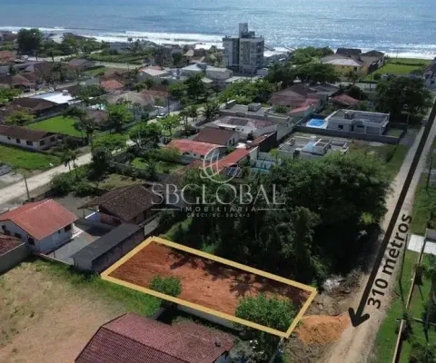 Terreno pronto para construir à 310 metros da praia na barra do saí