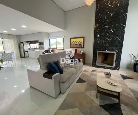 Casa espetacular em condomínio fechado no rio vermelho.