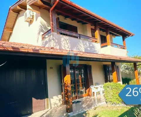 Bela casa localizada a 3 quadras da avenida central, centro | garopaba - sc