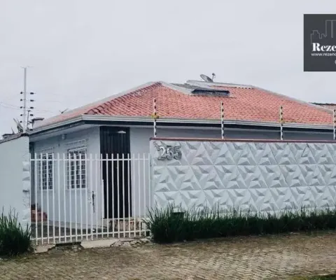 Casa com 3 quartos à venda na Rua Renato Leone, 255, Parque São João, Paranaguá