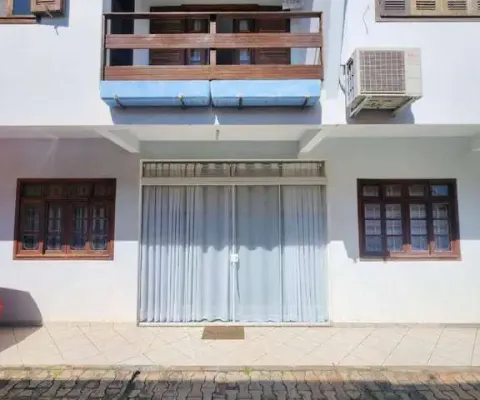 Sobrado com 3 dormitórios sendo uma suíte  à venda, 81 m² por r$ 485.000 - fazendinha - curitiba/pr