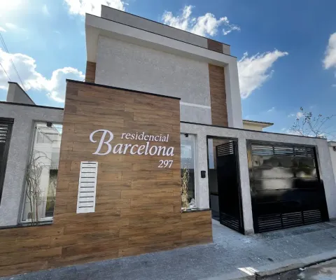 Casa frontal com 2 suites 1 vaga e acabamento completo , última unidade