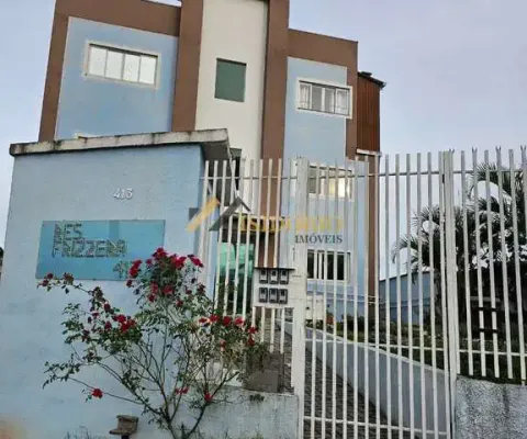 Apartamento todo reformado no atuba! 02 quartos, gar coberta