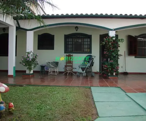 Casa terrea  com 3 dormitórios à venda, 160 m² por r$ 700.000 - sumaré - caraguatatuba/sp