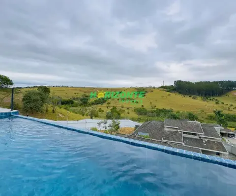 Casa à venda com terreno de 2000m² , 350m² de área construída, com 3 suítes no condomínio mirante d
