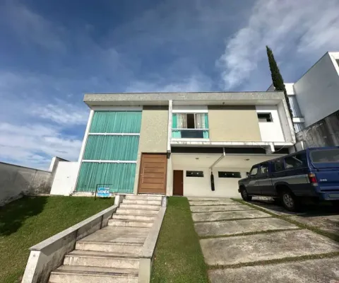 Segurança, exclusividade e o privilégio de viver no alto! essa casa tem tudo isso. casa à venda no spina ville!
