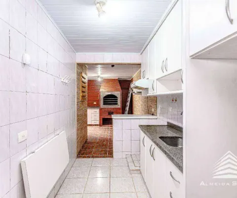Casa a venda no alto boqueirão, 3 dormitórios, 2 vagas de garagem,