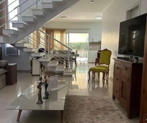 Sobrado à venda em vinhedo, bosque, com 3 quartos, com 225 m², condomínio reserva da mata - vinhedo