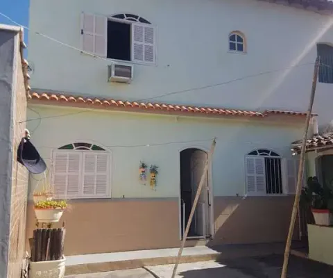 Casa com 3 quartos à venda na Praça da Bandeira, Araruama 