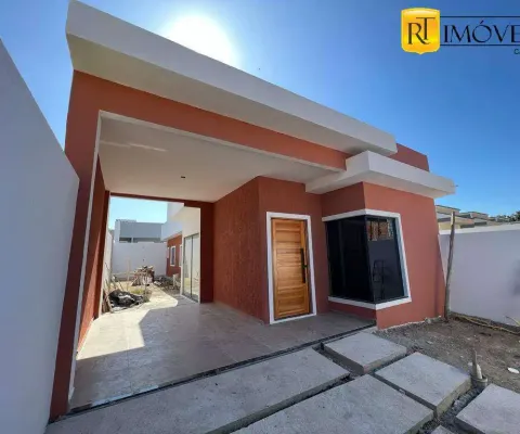 Casa independente com fino acabamento em porcelanato em são pedro da aldeia