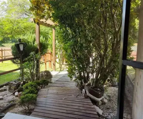 Casa à venda com 2 suítes, próximo ao mar araruama, em praia seca araruama
