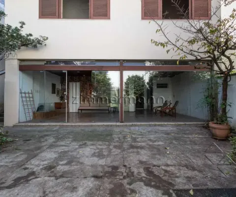Casa com 5 quartos à venda na Rua Doutor José Cândido de Souza, --, Moema, São Paulo