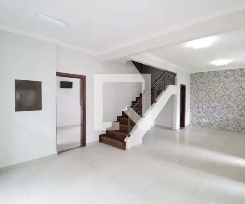 Casa para aluguel - jardim karaiba, 3 quartos,  265 m² - uberlândia