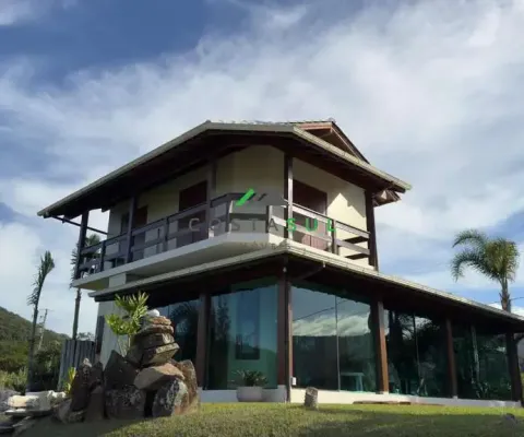 Residência exclusiva com vista panorâmica em garopaba – alto padrão e potencial