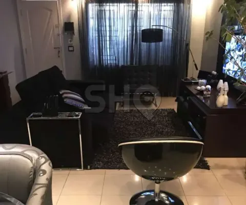 Casa com 3 quartos à venda na Rua José Modesto de Godói, 141, Saúde, São Paulo