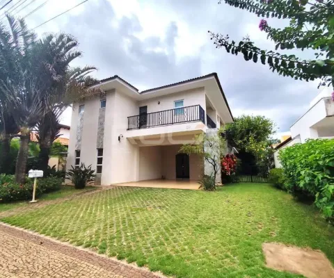 Casa de luxo com 3 suítes e amplo quintal no parque faber castell i