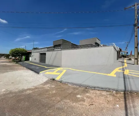 Casa em goiânia, 3 quartos 1 suíte em terreno de esquina