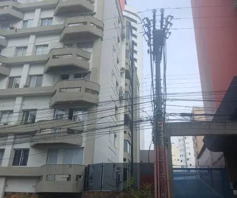 Lindo apartamento 2 andar  apartamento  semimobiliado