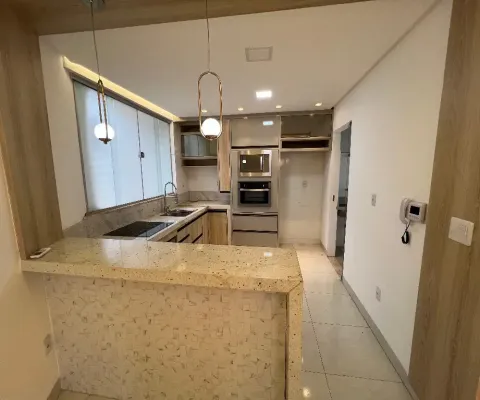 Casa em rico detalhes de acabamento e planejados prontos