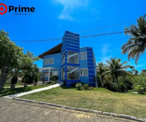 Casa com excelente area externa à venda no condomínio lagoa da praia em guarapari/es.