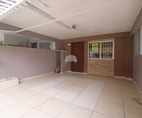 Casa com 3 quartos para alugar na Rua João Ramalho, 443, Bairro Alto, Curitiba