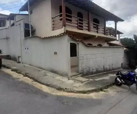 OPORTUNIDADE + CASA 3 QUARTOS + SUÍTE + LOCALIZAÇÃO