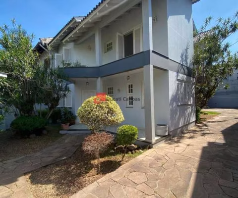Casa com 04 dormitórios ao lado do Park Shopping