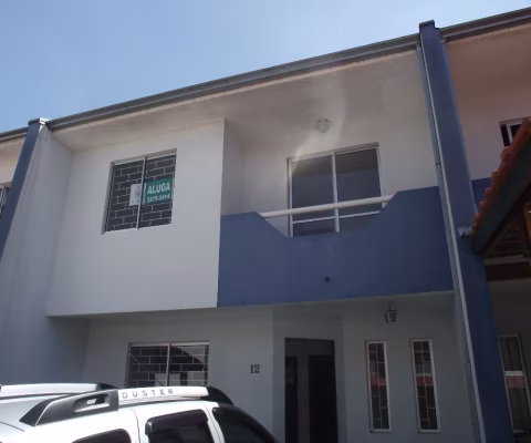 SOBRADO COM 03  DORMITORIOS
