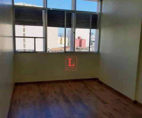 Apartamento dois quartos no centro
