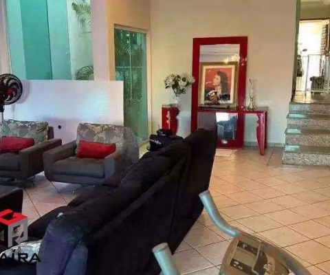 Sobrado para aluguel 3 quartos 3 suítes 3 vagas Assunção - São Bernardo do Campo - SP