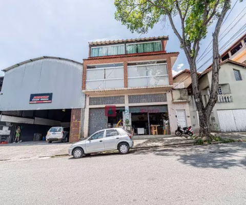 Oportunidade Imperdível: Casa Comercial na Vila São FrancisCasa com 3 quartos à venda, 352 m² por R$ 1.070.000 - São Paulo/SP
