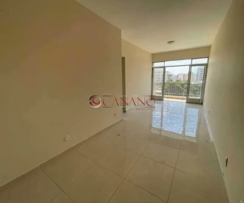 Apartamento com 2 quartos para alugar na Rua Aquidabã, Méier, Rio de Janeiro