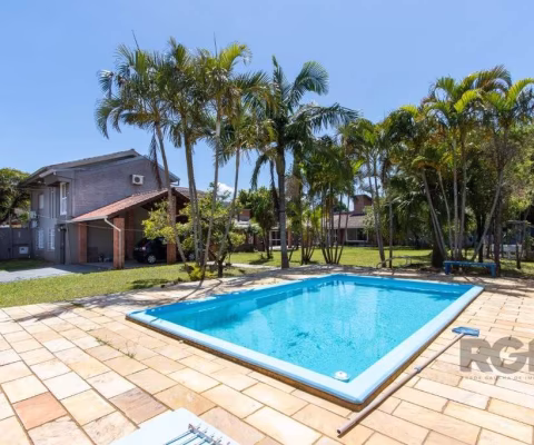 Casa ampla para locação em Ipanema!&lt;BR&gt;&lt;BR&gt;Destaques do imóvel:&lt;BR&gt;&lt;BR&gt;4 dormitórios para acomodar sua família com conforto.&lt;BR&gt;3 salas espaçosas, ideais para convívio e 
