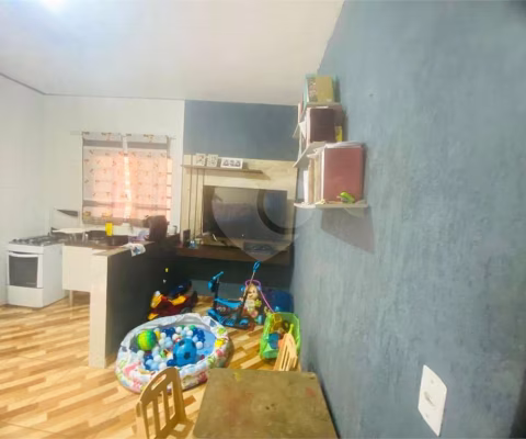 CASA NO JARDIM  BRASIL  ÁREA TRANQUILA .