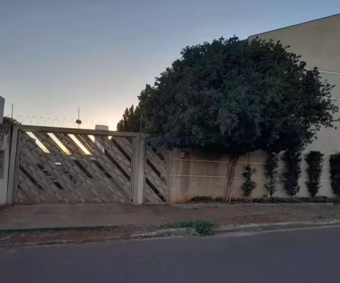 Sobrado em Condomínio para Venda em Campo Grande, Vila Morumbi, 3 dormitórios, 1 suíte