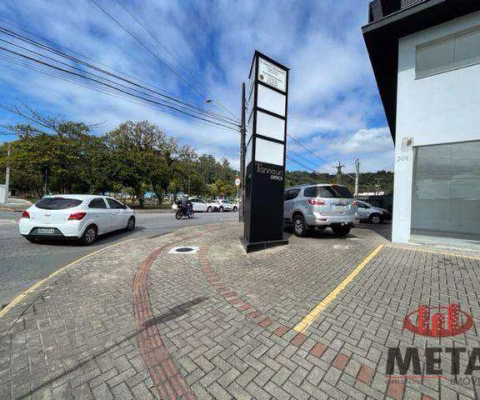 Sala para alugar, 39 m² por R$ 2.700,00/mês - Iririú - Joinville/SC