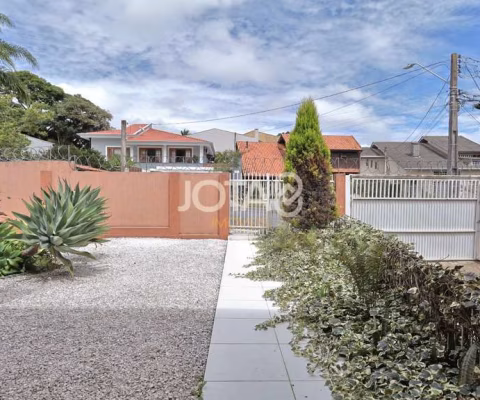 Casa com 04 quartos próxima ao bosque do alemão