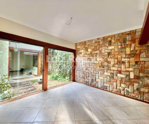 Casa 4 quatro quartos para Aluguel no Santo Antonio